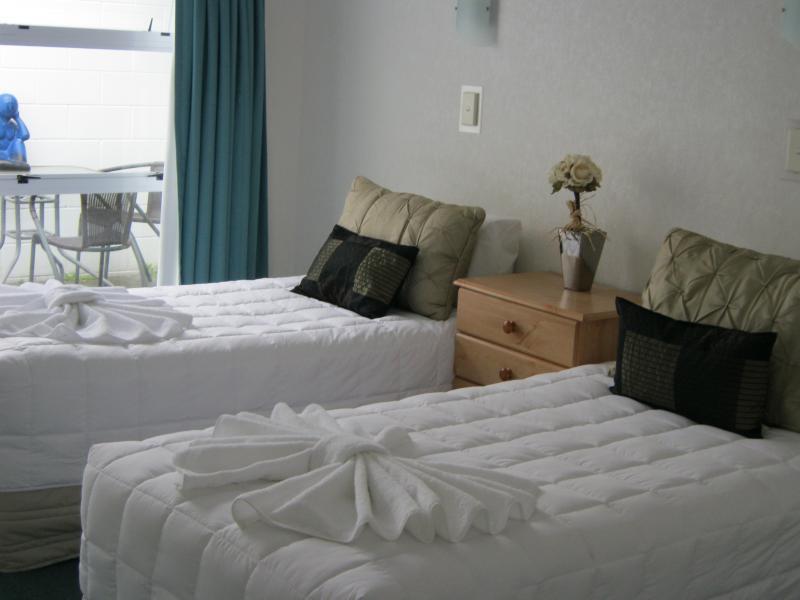 Palm Court Motel Отороханга Екстериор снимка