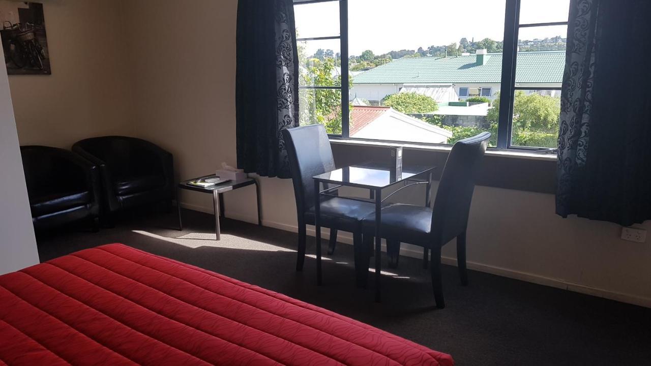 Palm Court Motel Отороханга Екстериор снимка